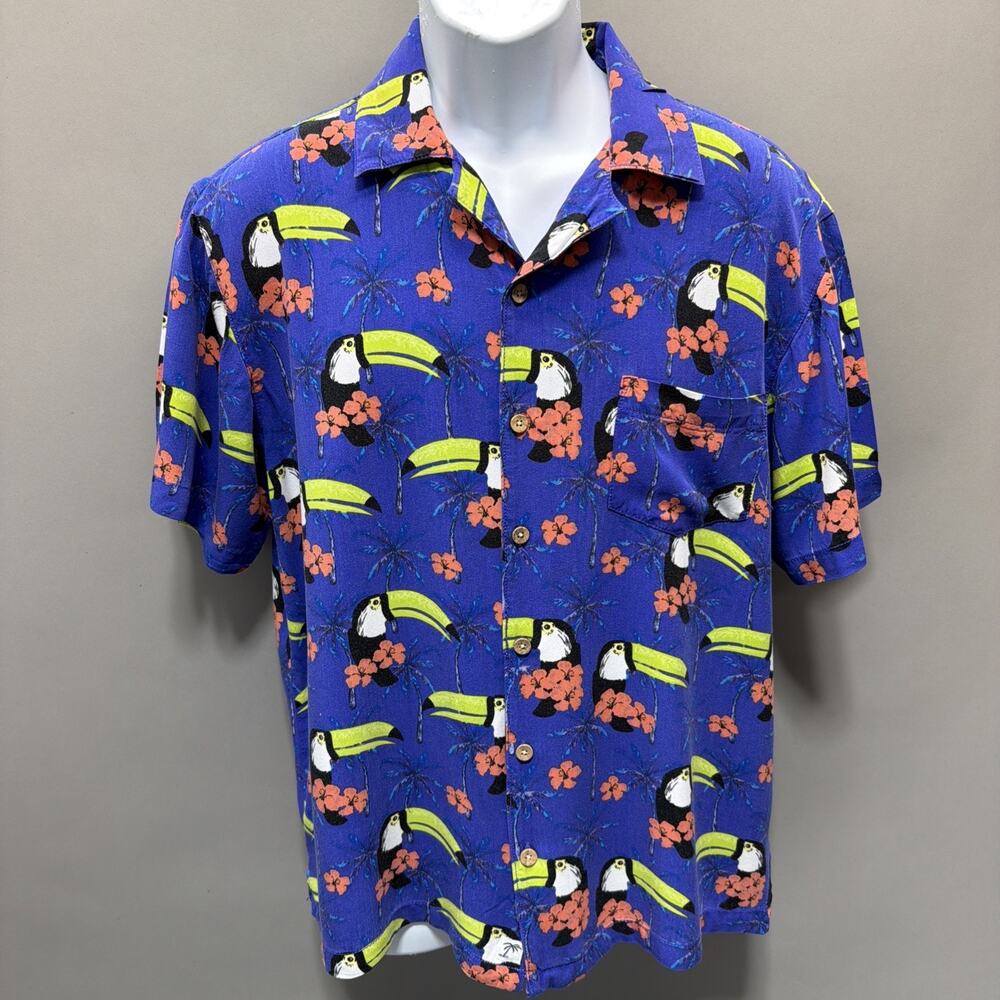 Trunks Surf & Swim Co Hawaiian Button Up Shirt Toucan Parrot Bird Mens Large